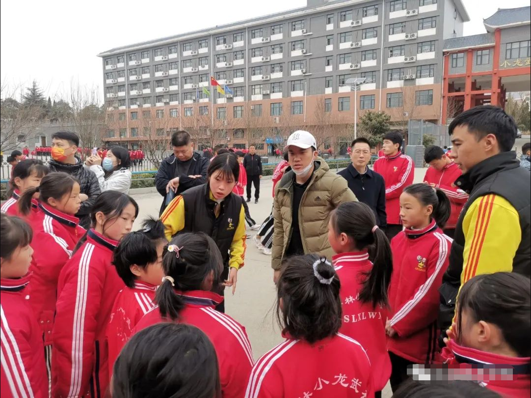 河南省体育局领导来少林小龙武校进行跨界跨项选材