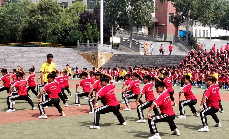 孩子学习不好河南少林武校招生收吗