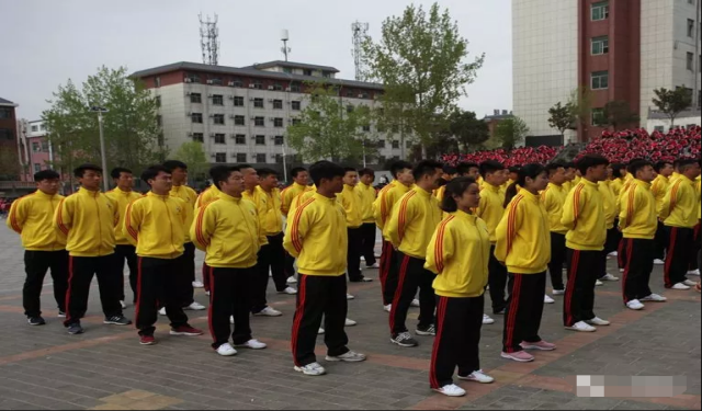 河南嵩山少林文武学校