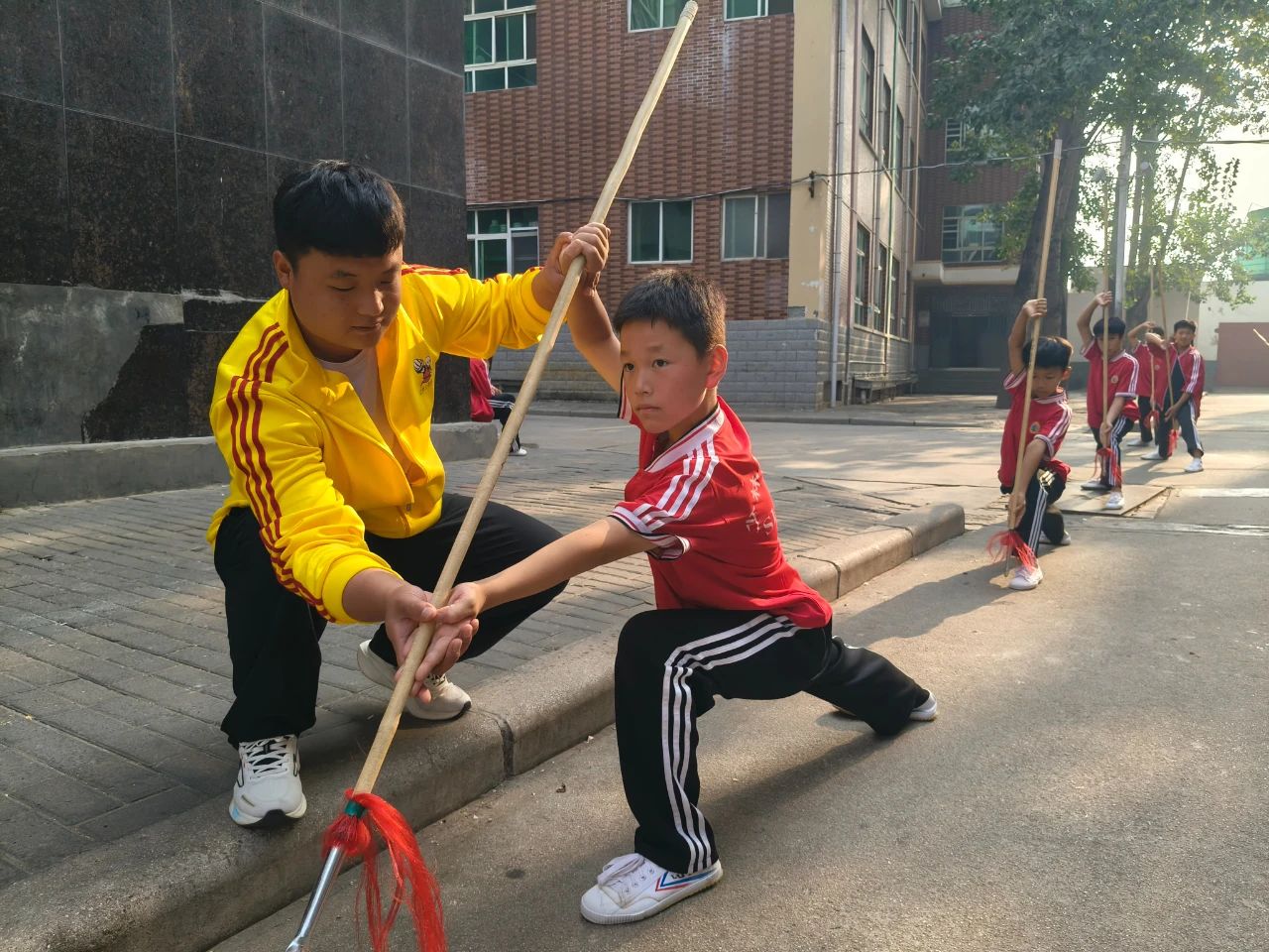 少林寺学校招生条件解析：少林小龙武校的选拔标准