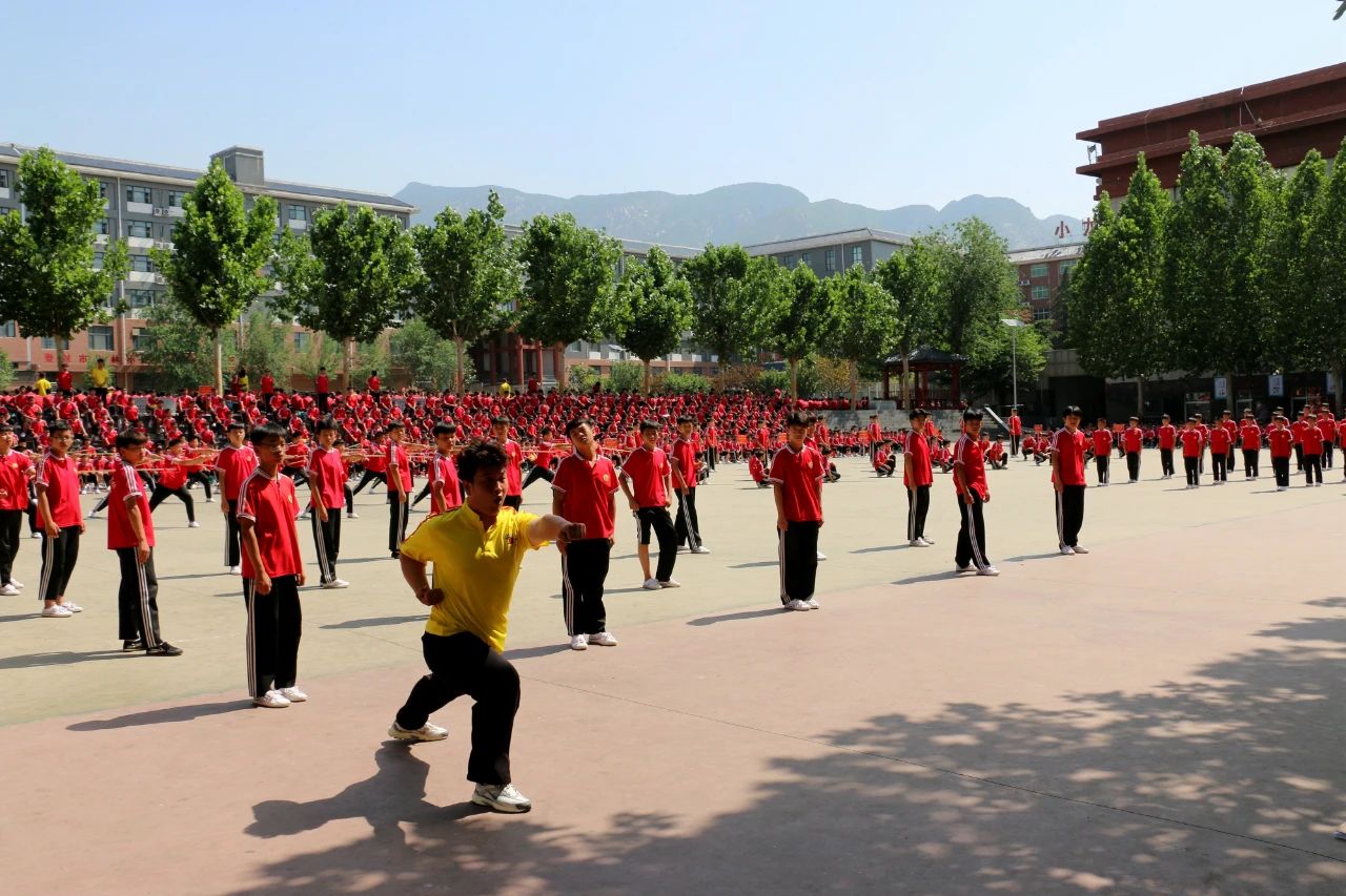 少林小龙武校