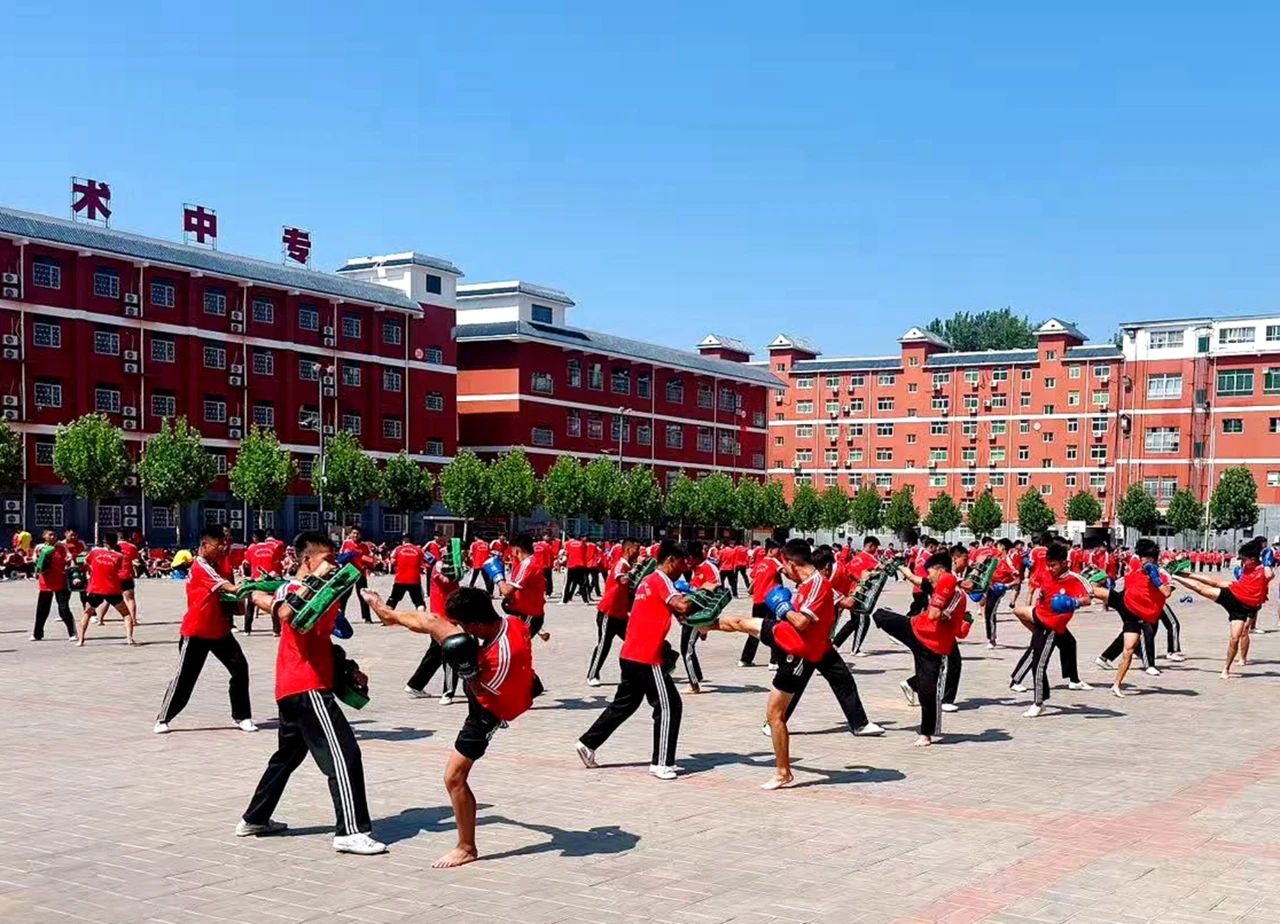 少林小龙武校