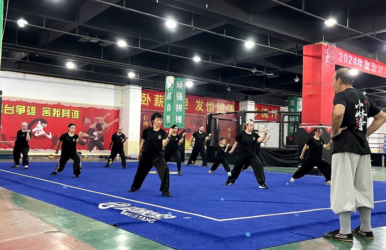 少林小龙武校