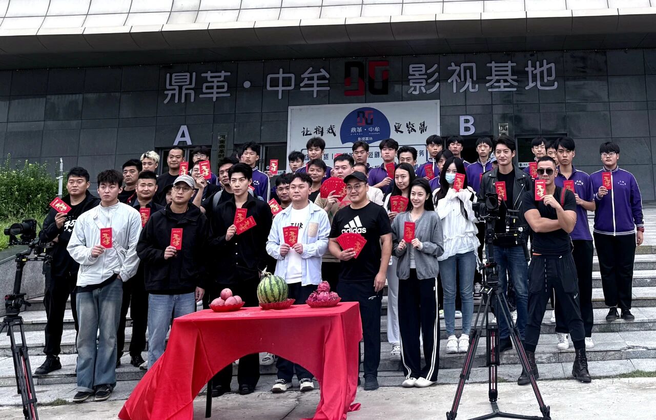 少林小龙武校学生闪耀《卧底》片场 影视实践育英才,素质教育结硕果