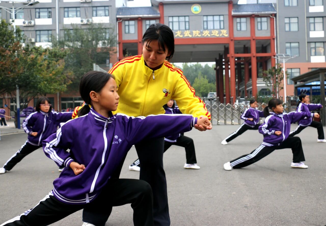 少林小龙武校:热爱为帆,手足为伴 新疆姐弟的仨月成长与逐梦路