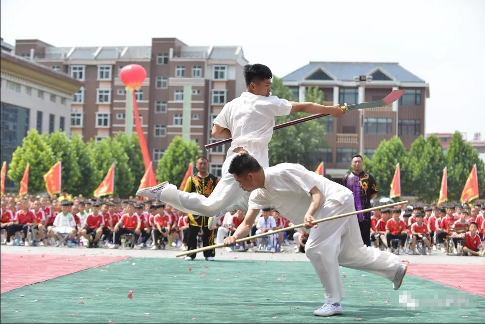 嵩山少林小龙武院