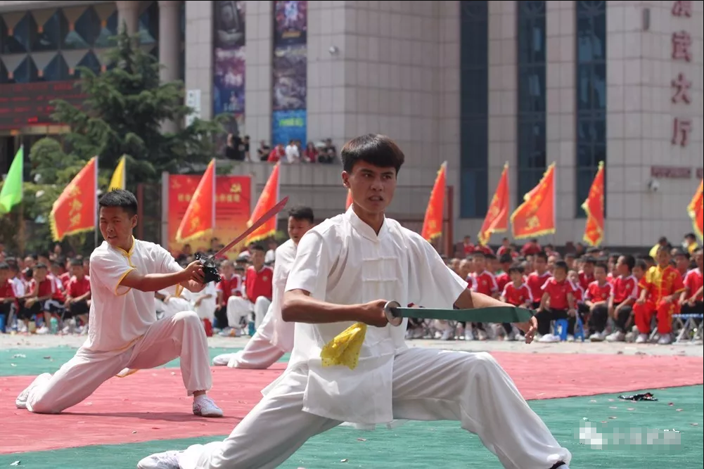 嵩山少林小龙武院