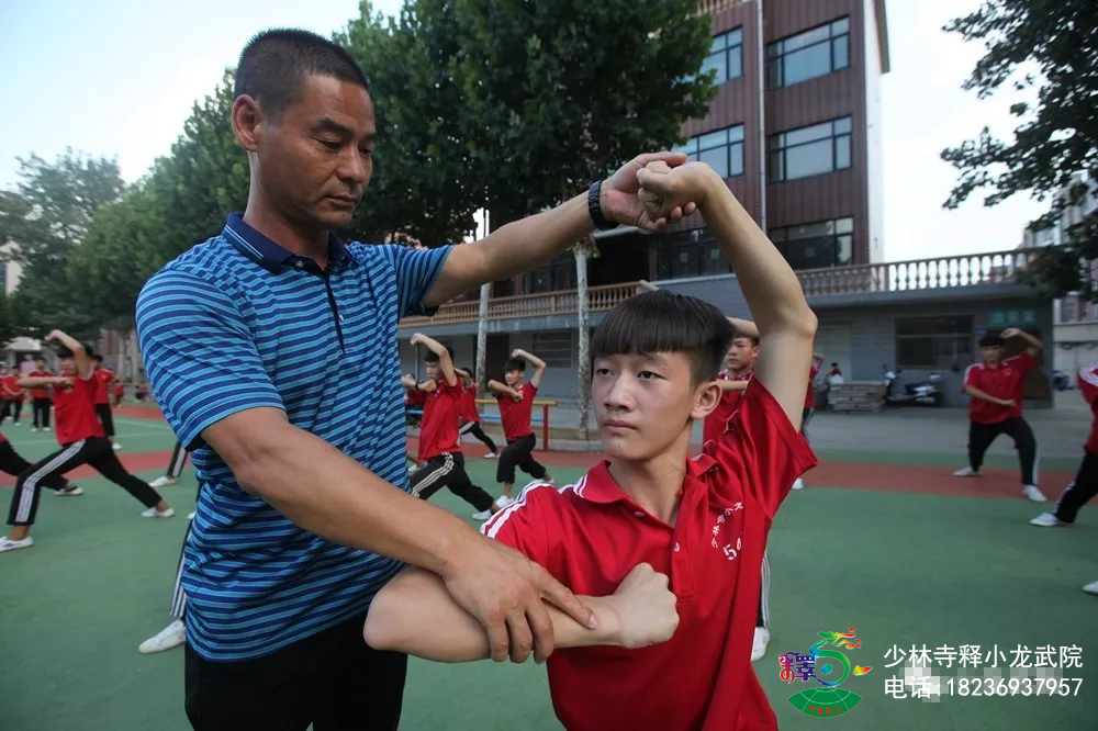 少林小龙武院资讯：盛夏三伏日，练功正当时