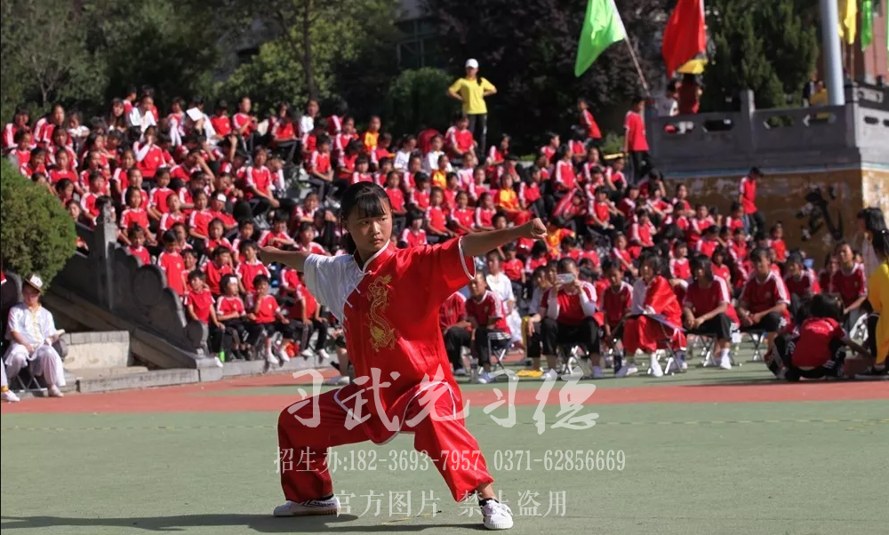 嵩山少林释小龙武校_少林文武学校